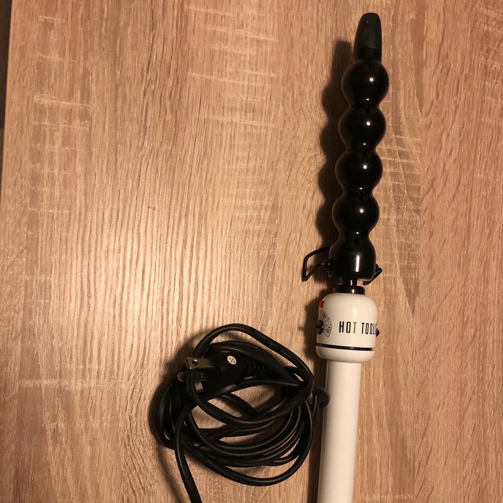 Hot Tools Beach Wave Curling Iron